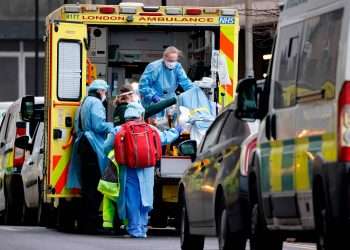 Doctors Accuse Ministers Of Shunning “Plan B” Amid Soaring Covid Cases