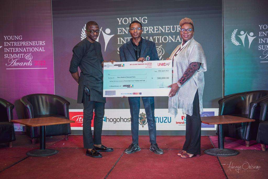 H53 Suites Founder Wins Icon of the Year Award at Young Entrepreneurs International Summit, empowers youth with Seed Investment 