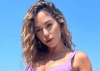 UFC octagon girl Brittney Palmer shows off incredible curves in underwear snap as fans say ‘God I fancy you’