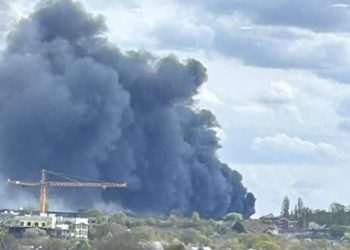 Basildon Fire Live: Huege Plumes of Smoke Spotted After Major Blaze | UK | News