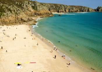 Alan Titchmarsh Names His Favourite Uk Staycation HotSpot With Incredible Beach | UK | News