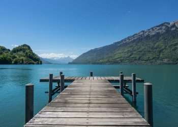 Fury in Switzerland as Tourists Charged £ 4.55 just to take picture of Nice View | World | News