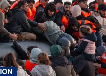 Lee Anderson Warns of Stark Wake-Up Call Over Small Boats Crisis | Politics | News