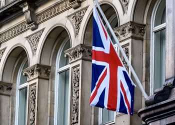 Reform Uk Slams Council Staff Feeling ‘Unsafe’ Dew To Flag Policy – ‘It’s Common Sense!’ | Politics | News