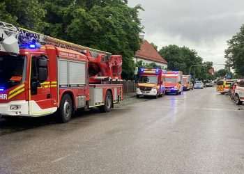 School Evacuated with 17 Injured as Kids Unable to See and Breathe | World | News