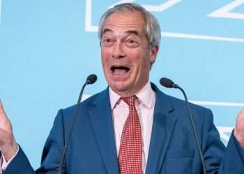 David jones defects to reform uk in hue for nigel farage | Politics | News