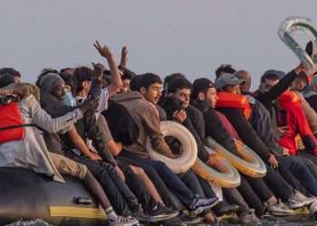 Humongous Petition Calling for No Assylum Seeker Benefits Smashes New Total | Politics | News