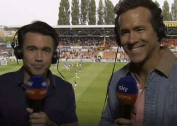 Ryan Reynolds turns up on Sky Sports live, mocks Wrexham pundit and reveals gift