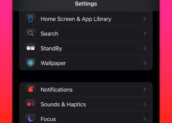 Two telltale signs someone has looked at your phone without your permission – set it up today & it’ll catch ANY snooper