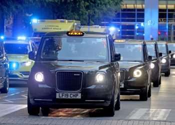 Convoy of 100 Taxis Takes terminally Ill Children on Magical Trip to Disneyland Paris | UK | News