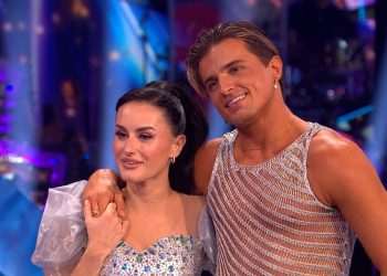Former Strictly Come Dancing judge defends Amber Davies after ‘scandal’