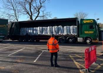 'Bad chemical batch' leaves 24,000 without water in UK town | UK | News