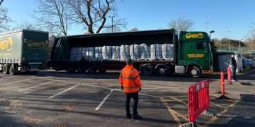 'Bad chemical batch' leaves 24,000 without water in UK town | UK | News