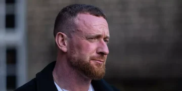 Bradley Wiggins dumped wife on Twitter and smashed up knighthood as he lost everything