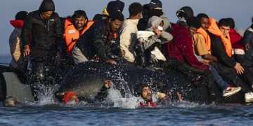 Keir Starmer 'sending British people to the back of the queue' | Politics | News