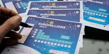 EuroMillions winning numbers LIVE: Full lottery results with Thunderball on December 2 | UK | News